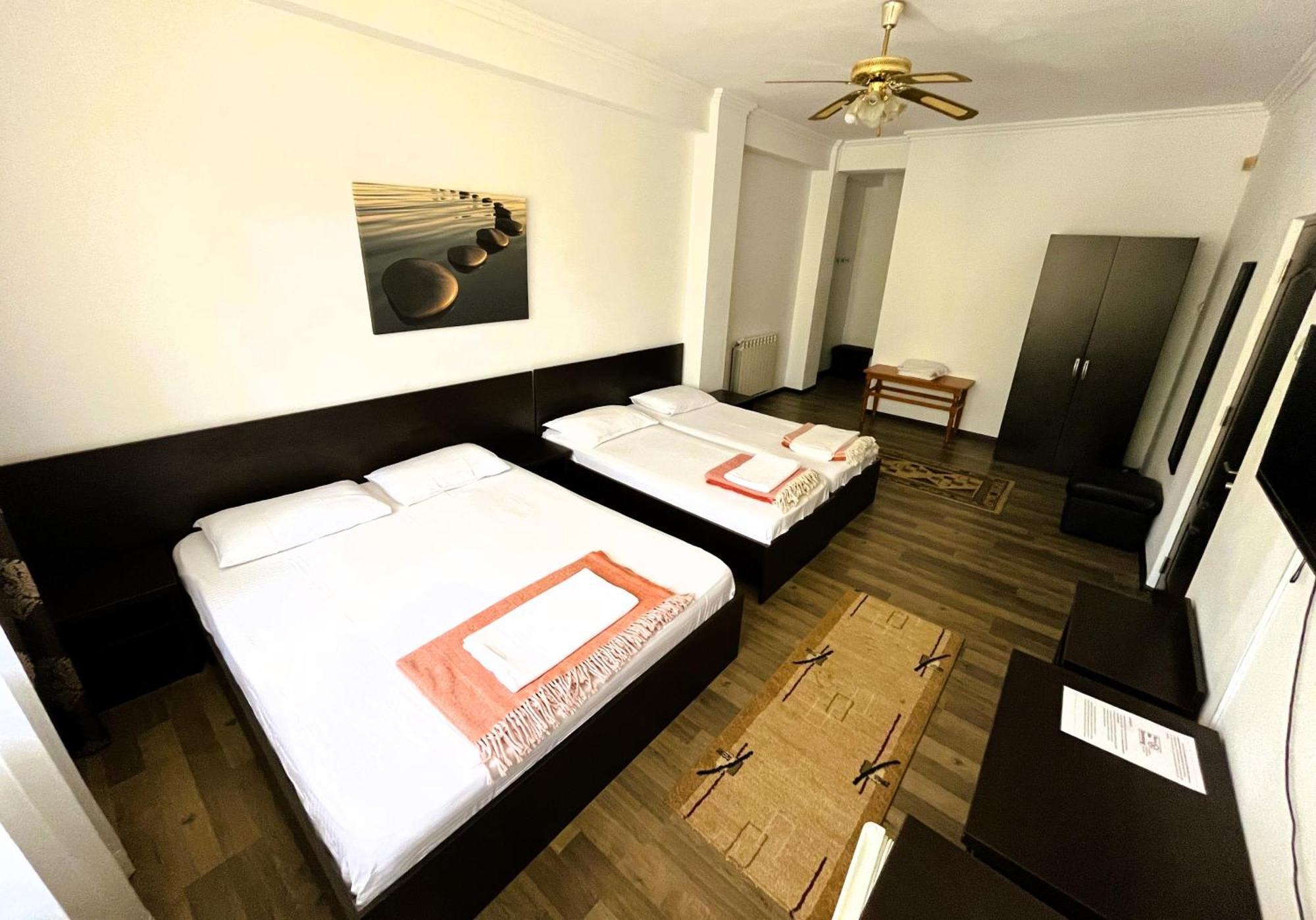 Apartament demisol