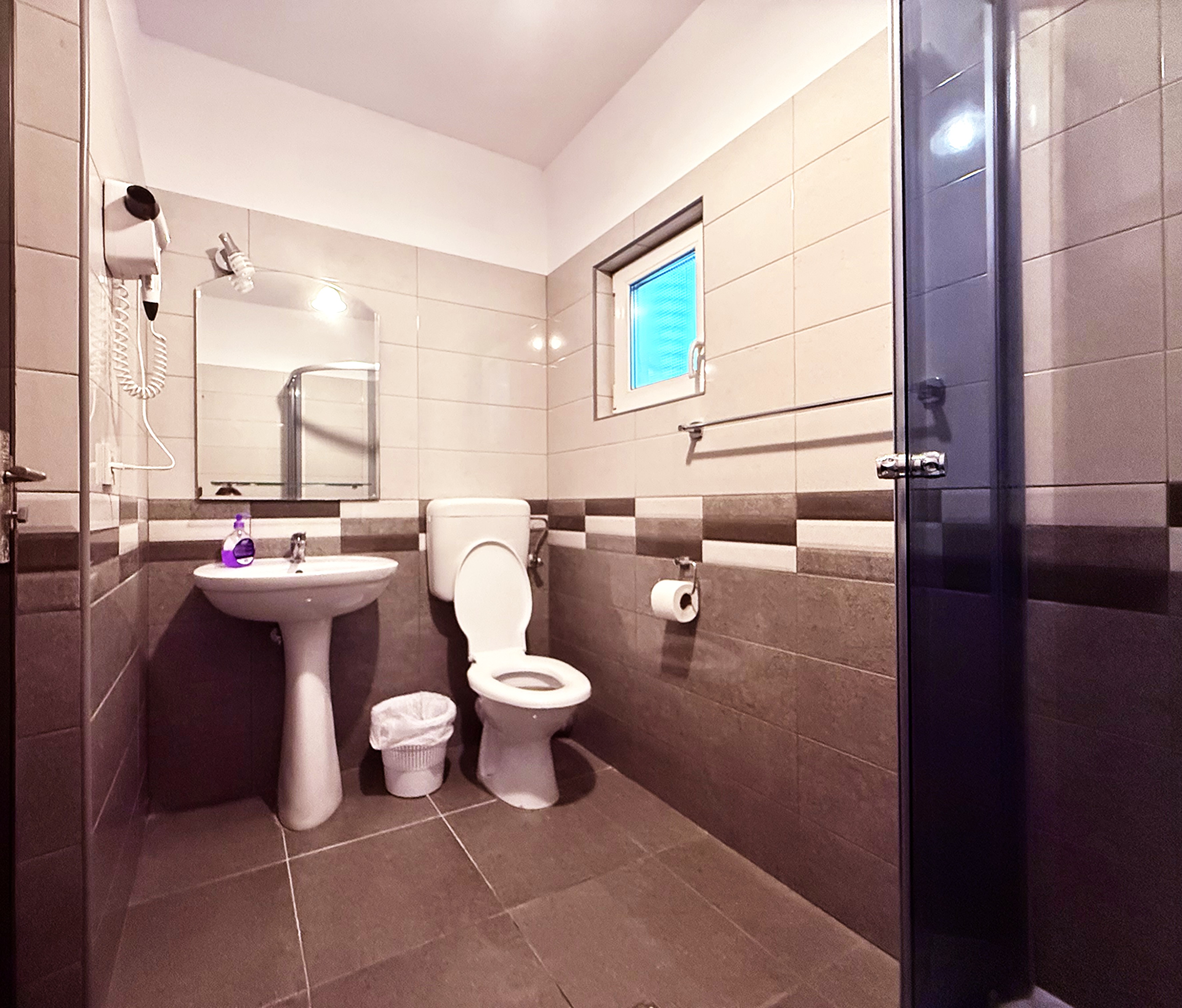 Baie Camera Tripla
